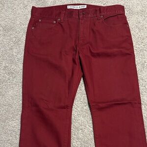 Express Men’s Slim Straight Jeans in Burgundy